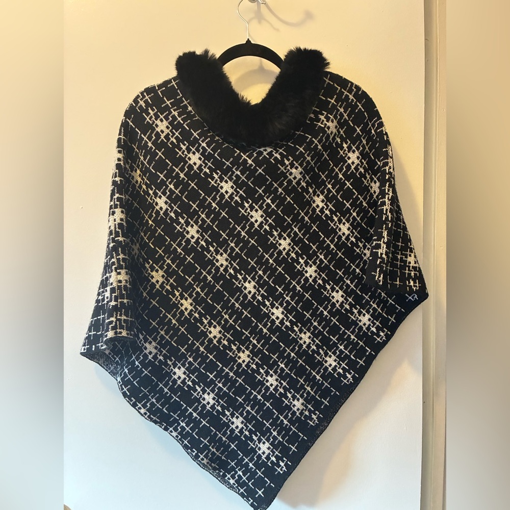 Black and White Women's Sweater with Faux Fur Collar